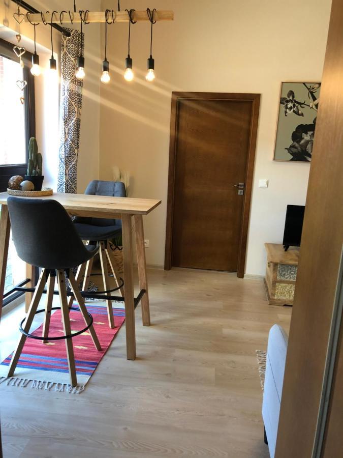 Apartment Dum Pod Radnici Studia